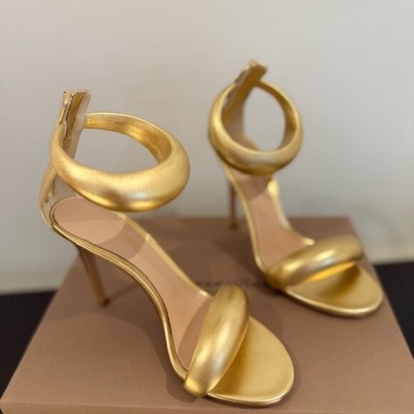 GIANVITO ROSSI BIJOUX Size 37.5 GOLD METALLIC LEATHER SANDALS - Picture 16 of 16